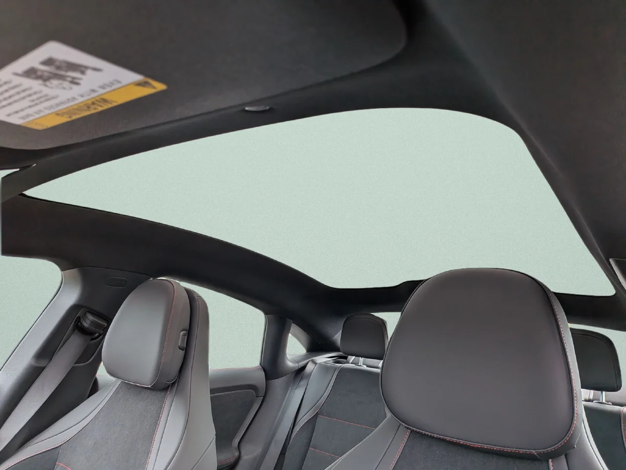 New 2027 MANUFAKTUR Alpine Grey Mercedes-Benz CLA 220 image 9