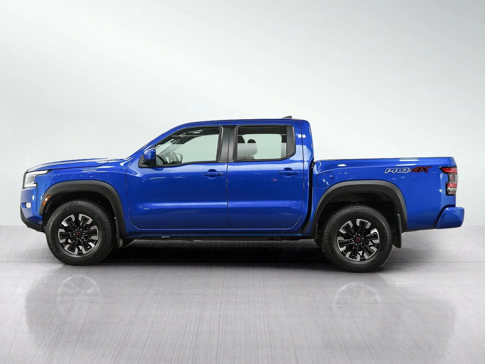 Used 2024 Bluestone Pearl Nissan PRO-4X image 2