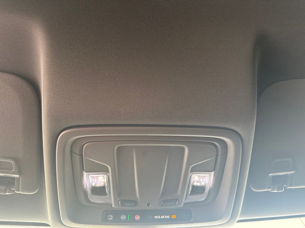 Used 2020 Silver Chevrolet RST image 26