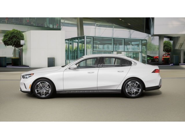 New 2027 White BMW 540i image 4