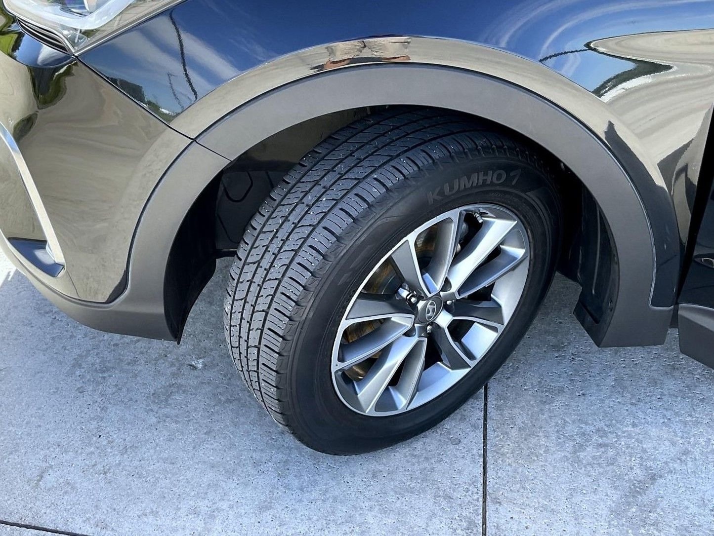 Certified Used 2019 Black Hyundai SE image 26