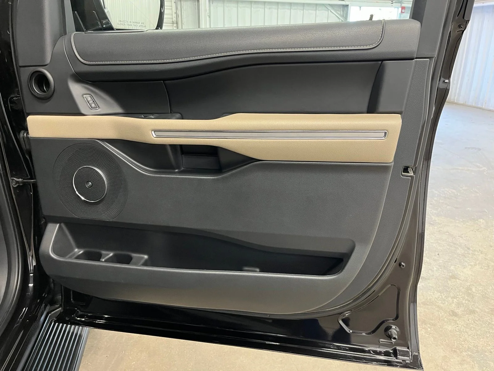 Used 2024 Black Ford Limited image 18