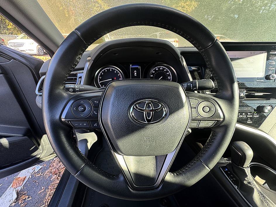 Used 2023 Midnight Black Metallic Toyota SE image 9