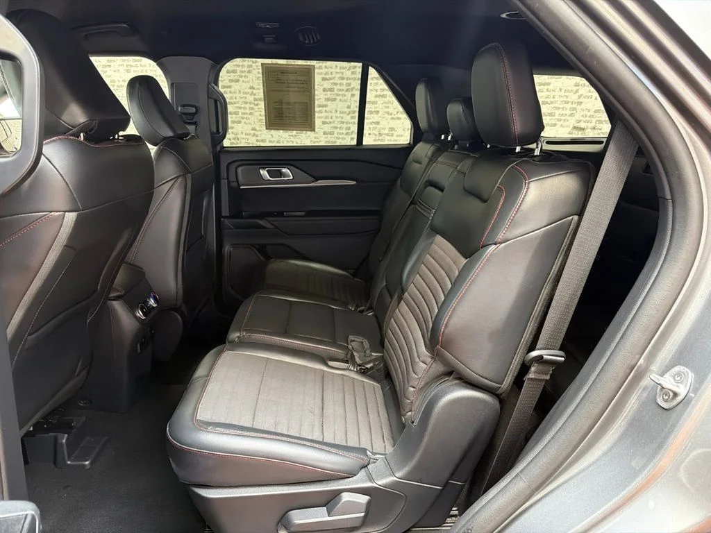 Used 2025 Carbonized Gray Metallic Ford ST-Line image 14