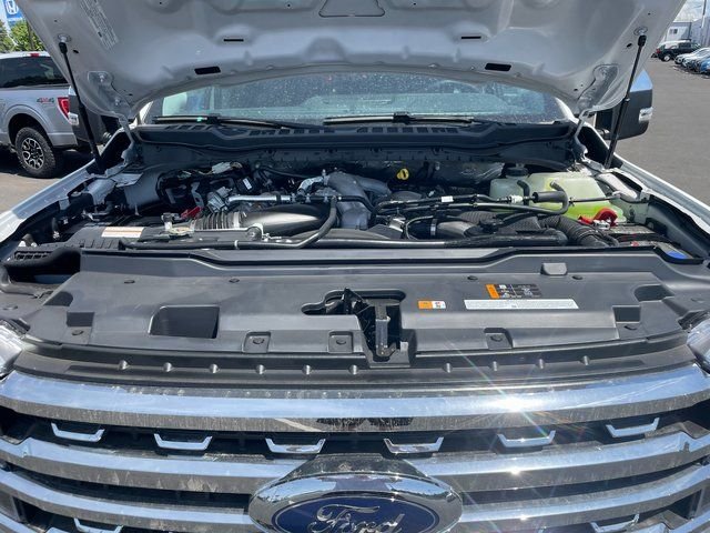 2025 Ford F-350 Super Duty Chassis Cab Lariat - Photo 39