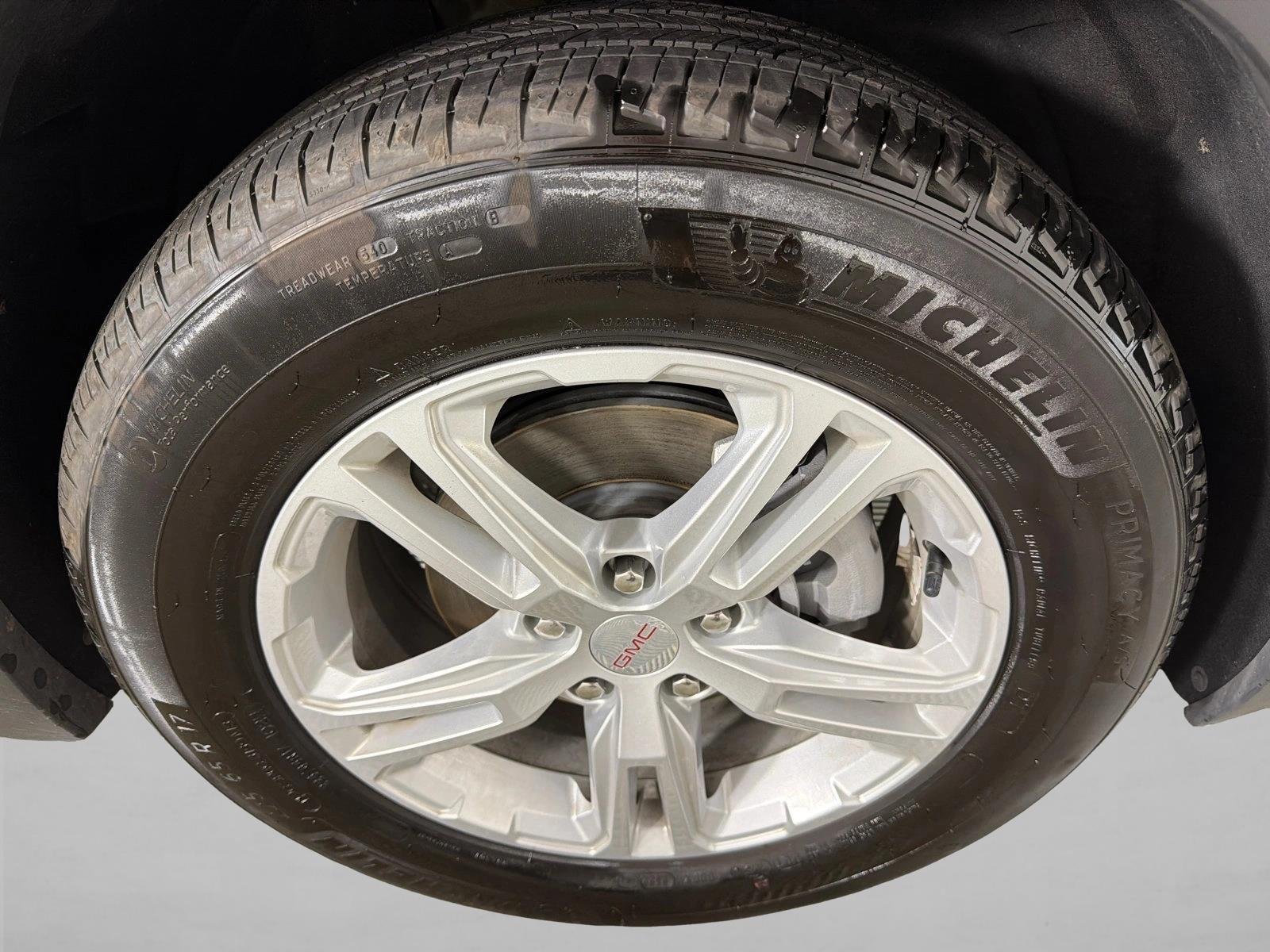Used 2022 Ebony Twilight Metallic GMC SLE image 12