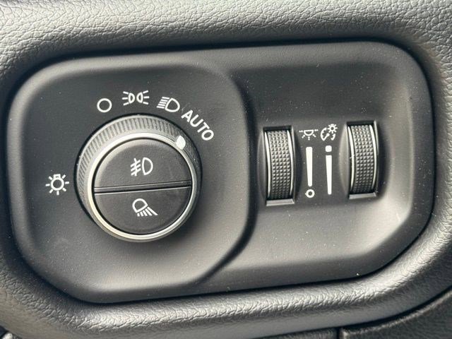 2026 RAM 2500 Laramie - Photo 14