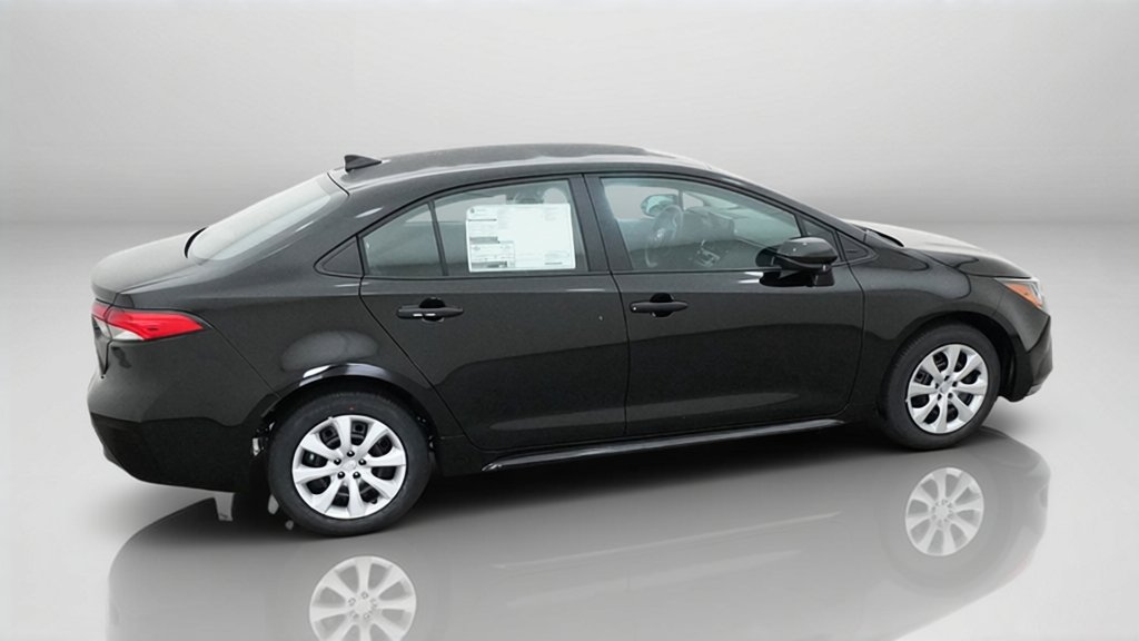 New 2027 Inked Toyota LE image 8