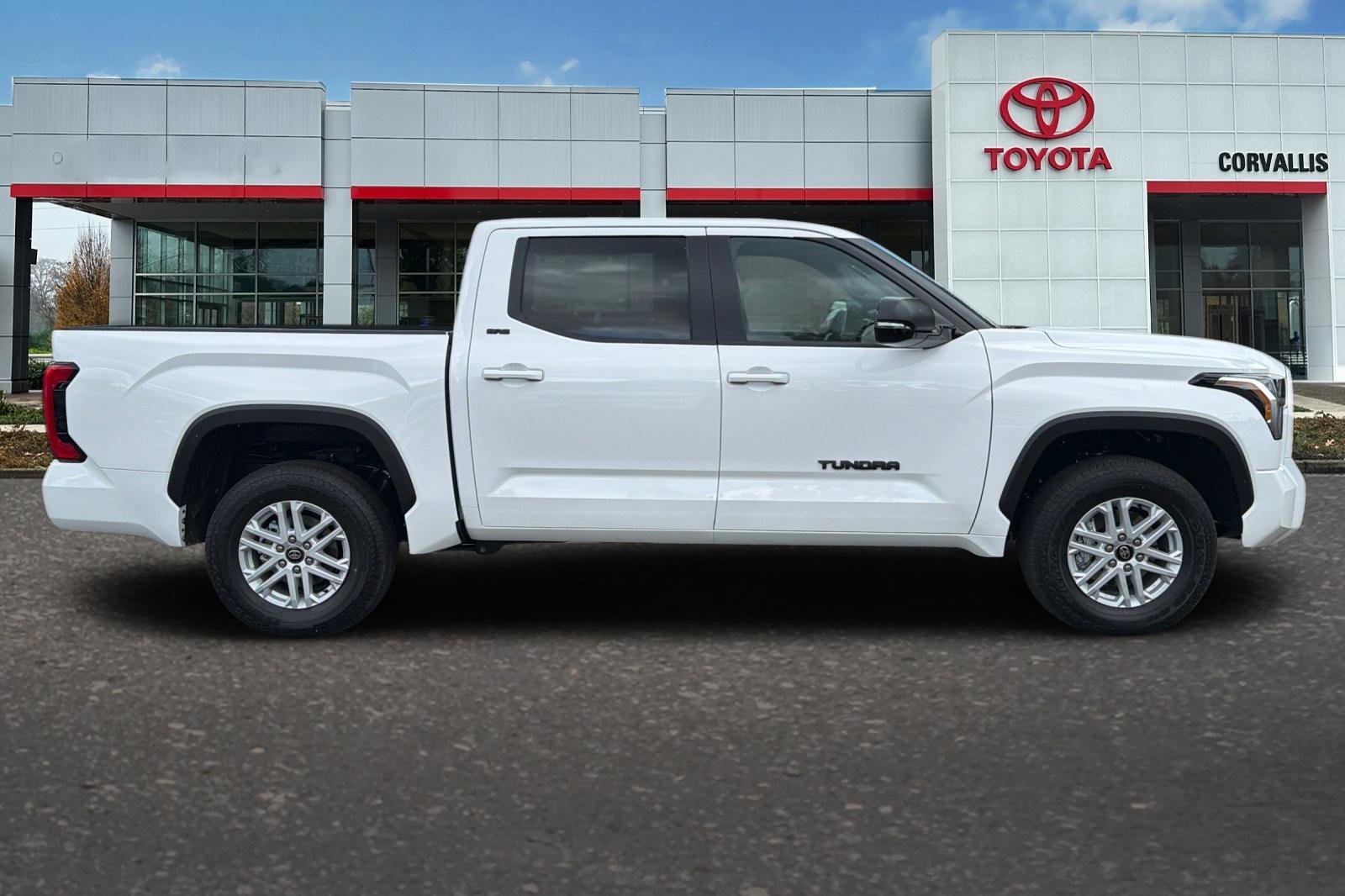 New 2026 Ice Cap Toyota  SR5 image 4