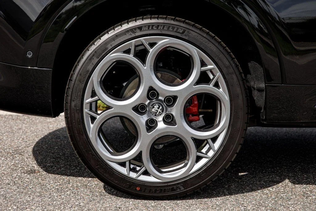 2025 Alfa Romeo Tonale Base - Photo 17