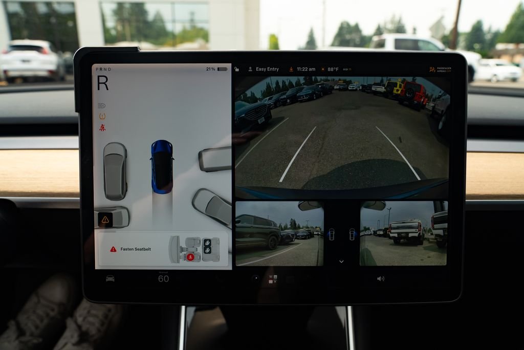 Used 2019 Deep Blue Metallic Tesla Performance image 12