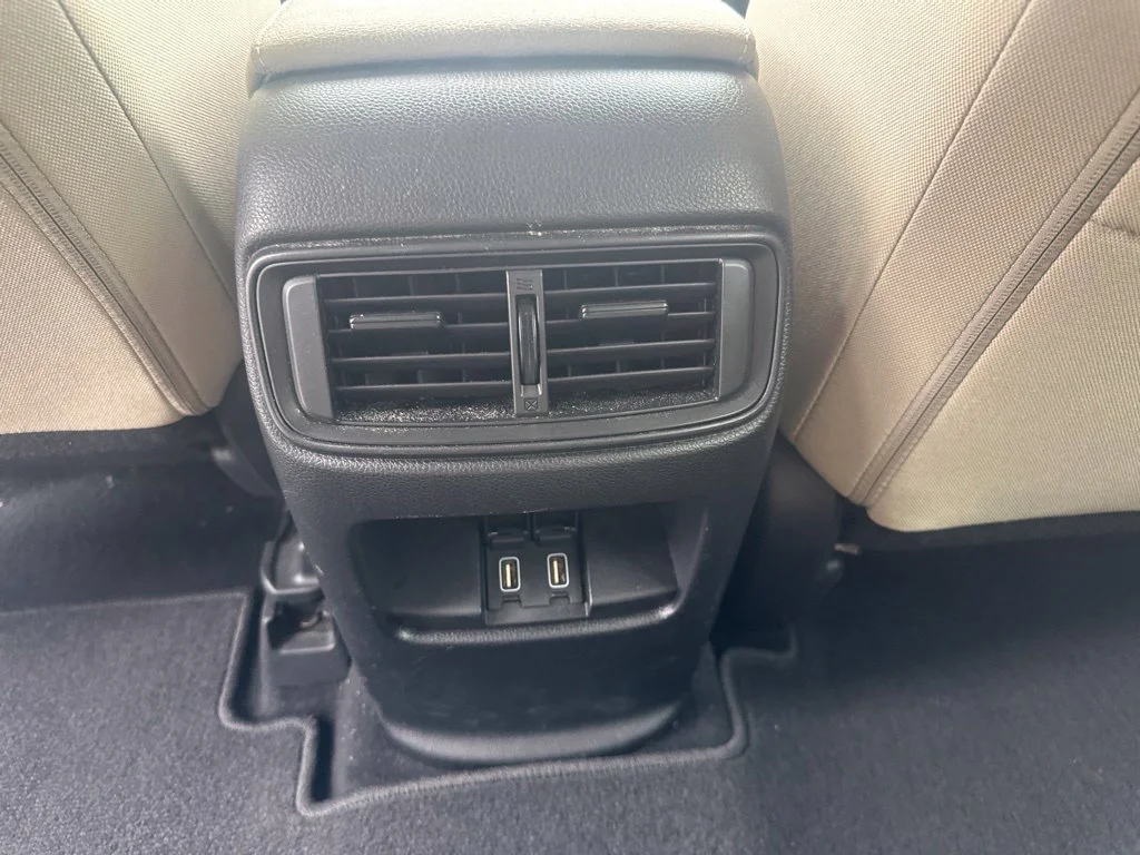Used 2018  Honda EX image 15