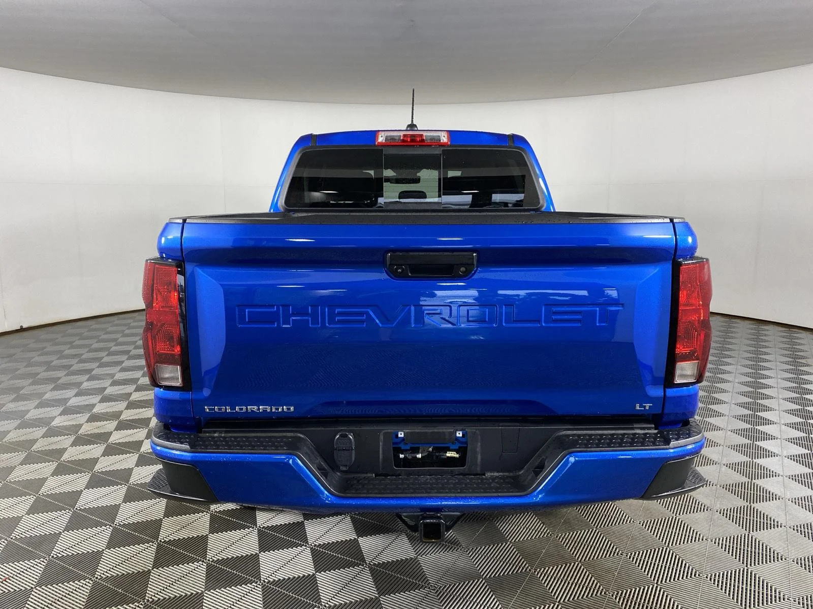 Used 2023 GLACIER BLUE METALLIC Chevrolet 4WD LT image 6