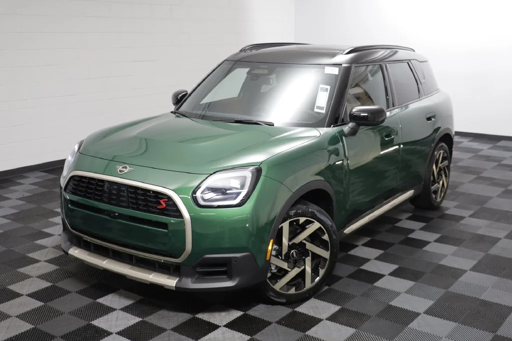 New 2027 British Racing Green MINI  image 2
