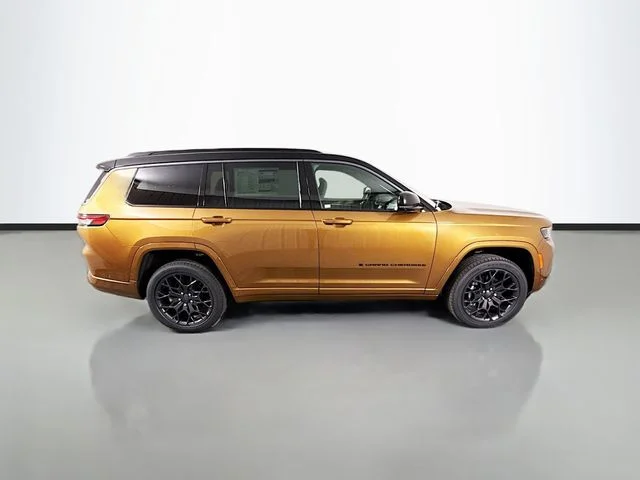 New 2026 Brown Jeep Summit image 8