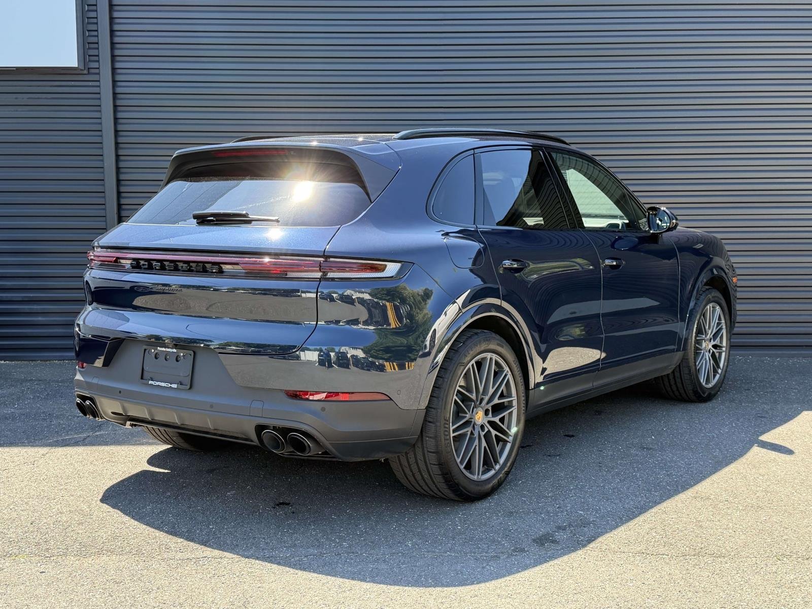 Certified Used 2024  Porsche  image 6