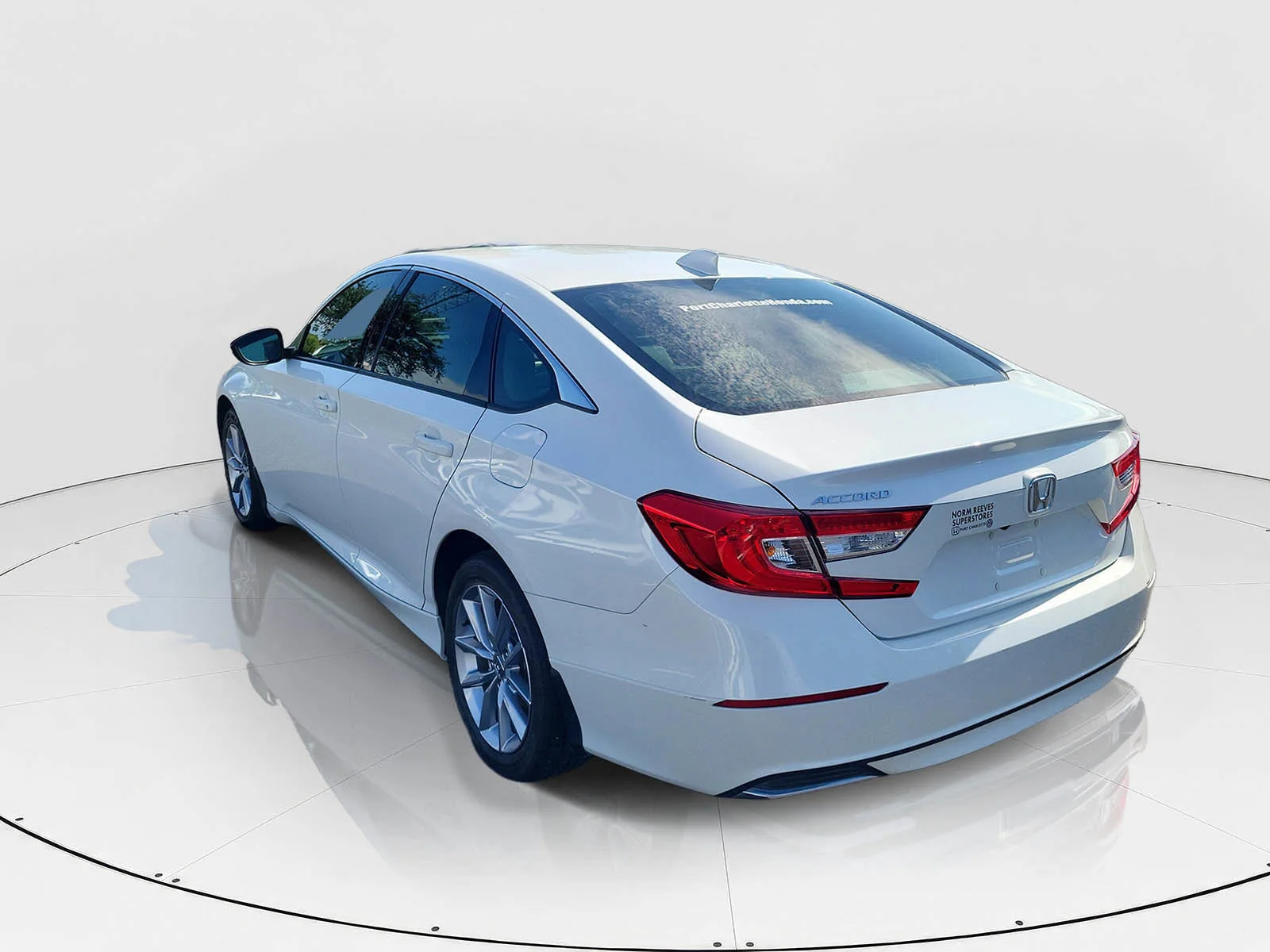 Certified Used 2022 Platinum White Pearl Honda LX image 64