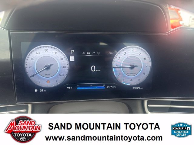 Used 2025 White Hyundai SEL Convenience image 15