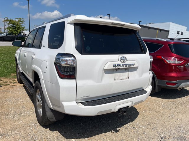 Used 2016 Super White Toyota SR5 Premium image 4