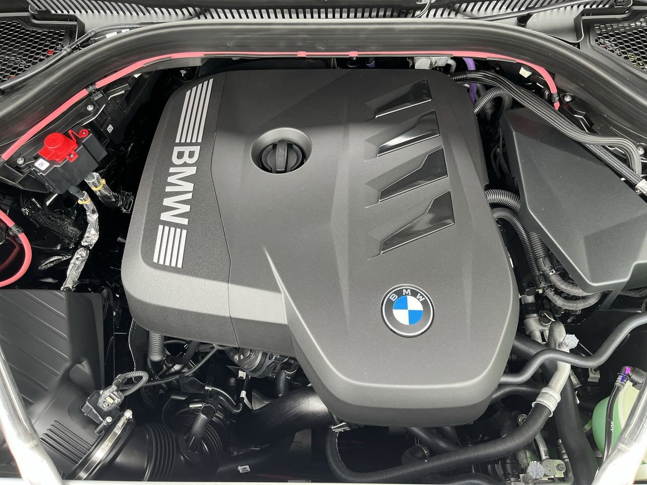 New 2026 Black Sapphire Metallic BMW 30 xDrive image 38