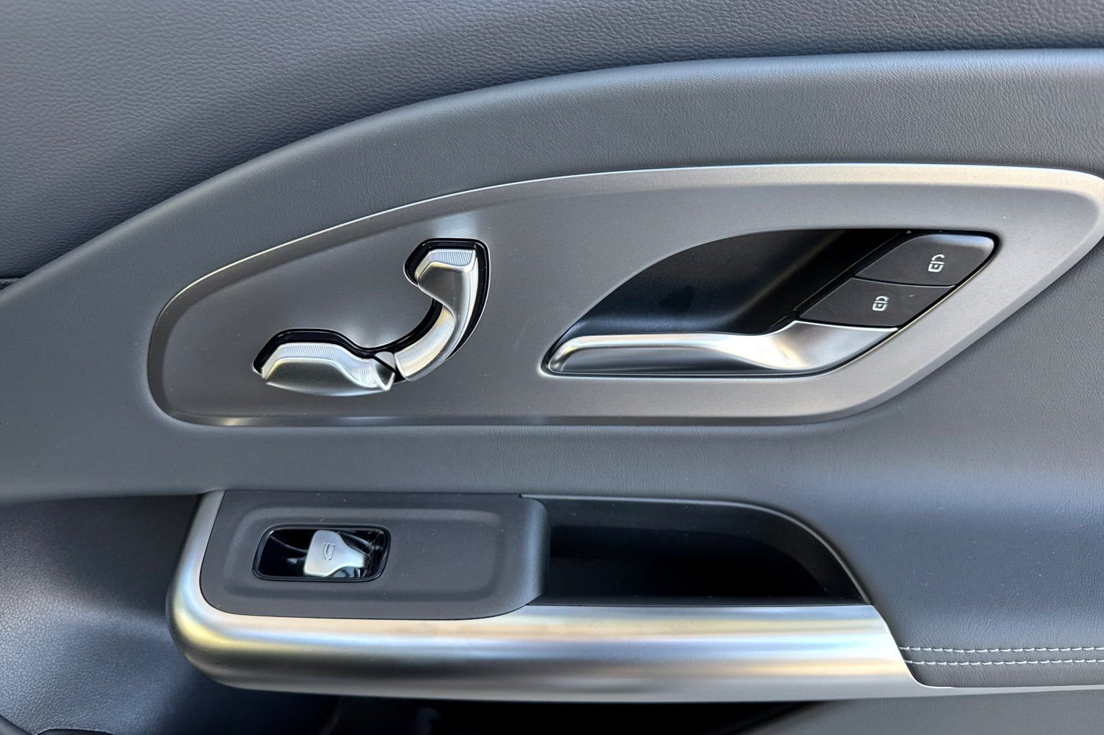 New 2027 Night Black Mercedes-Benz CLA 220 image 32
