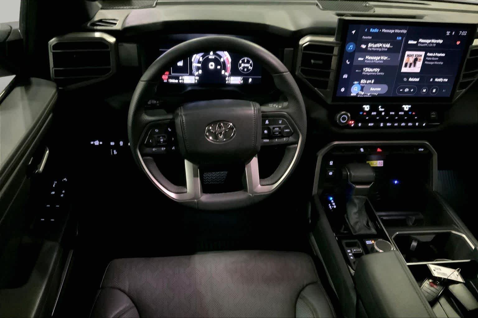 Used 2025 Wind Chill Pearl Toyota Limited image 6