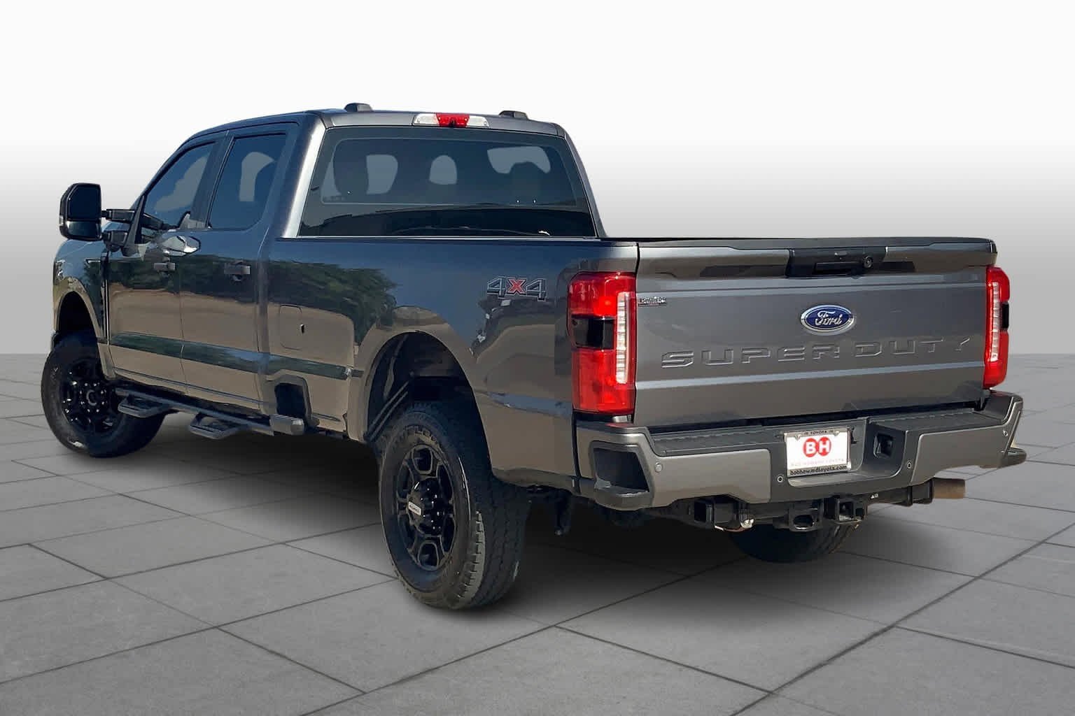 Used 2023 Carbonized Gray Ford XL image 12