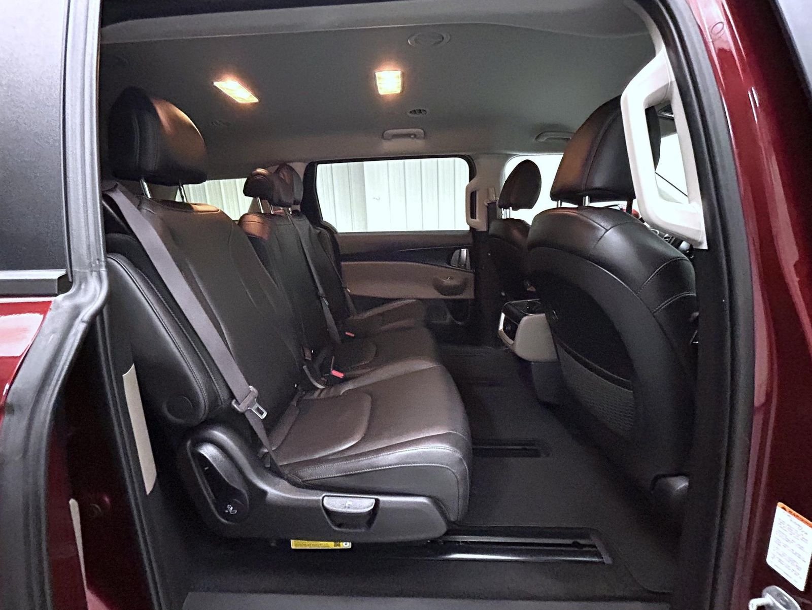 Used 2025 Red Kia LXS image 17