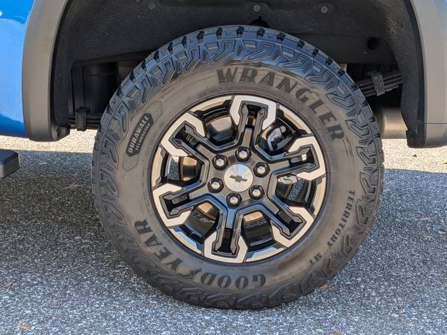 Used 2022 Blue Chevrolet ZR2 image 9