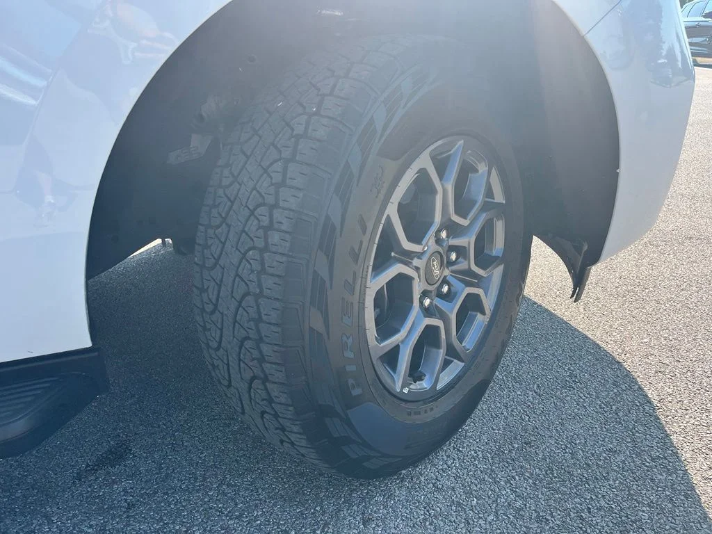 Used 2025 White Ford Active image 6