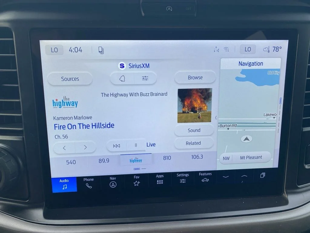 New 2026 Oxford White Ford XLT image 24