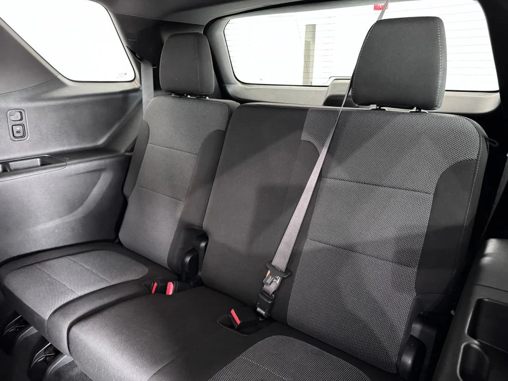 2023 Chevrolet Traverse 1LT - Photo 11