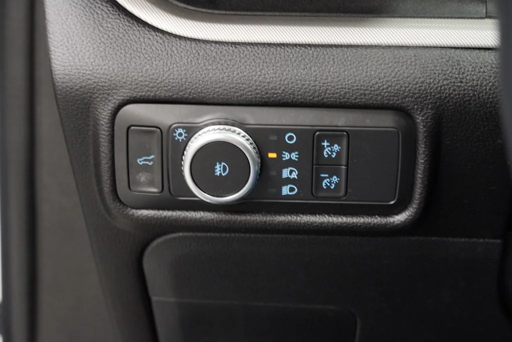 Used 2021 White Ford XLT image 43
