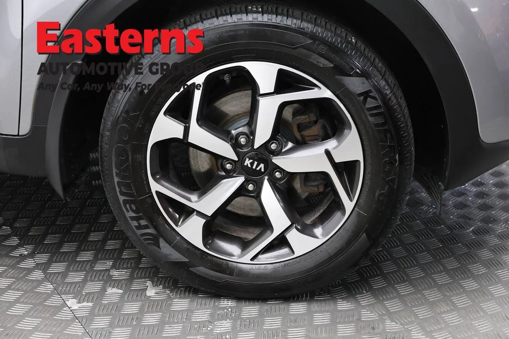 Used 2022 Gray Kia LX image 31
