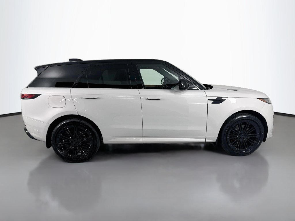 New 2027 Borasco Grey Land Rover Dynamic SE image 8