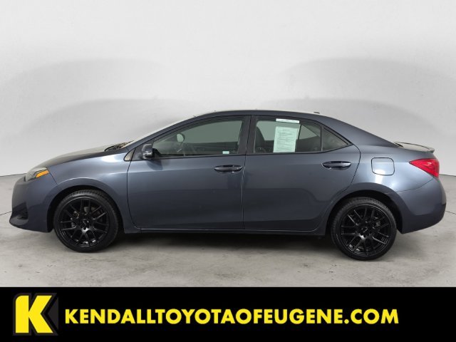 Used 2018 Gray Toyota SE image 8