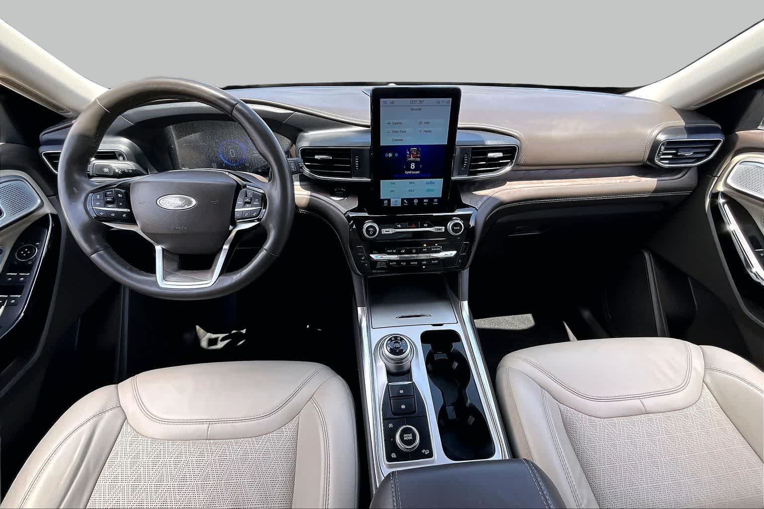 Used 2023 Star White Metallic Tri-Coat Ford Platinum image 14