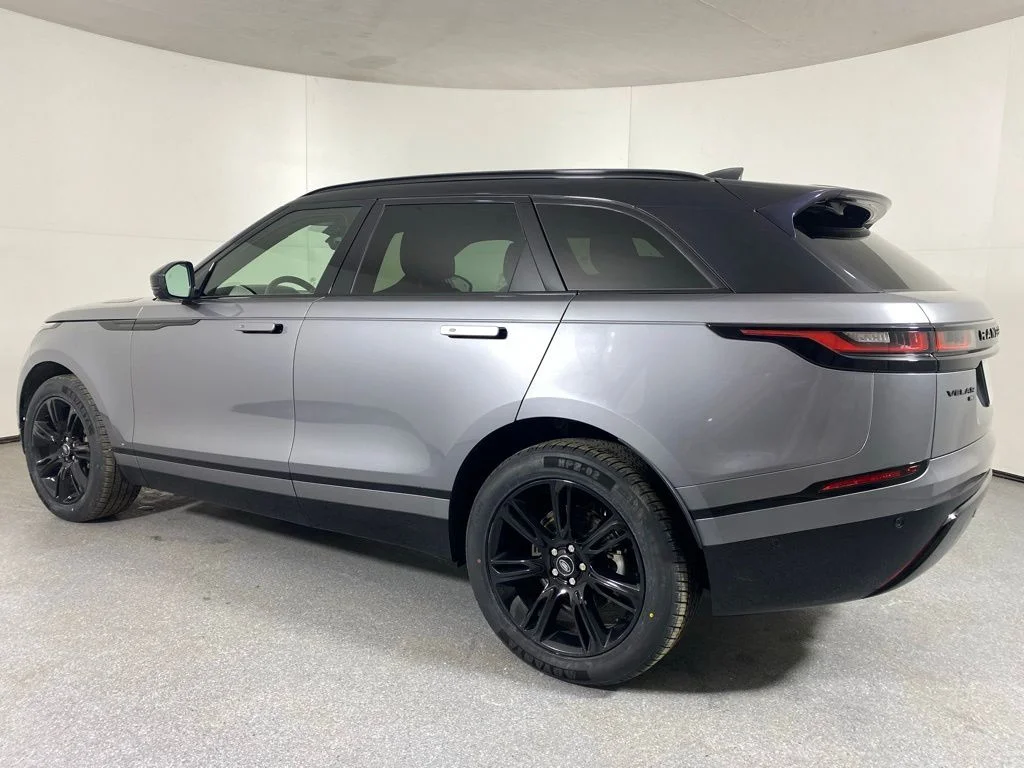 Used 2021 Eiger Gray Metallic Land Rover P250 R-Dynamic S image 9