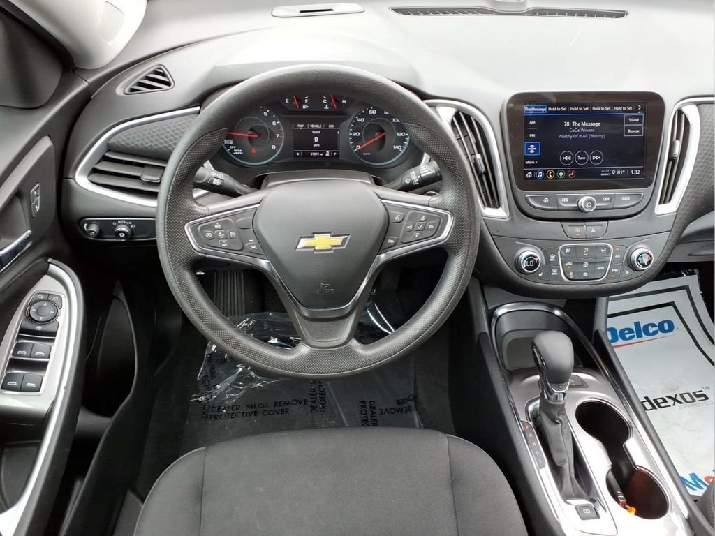 Used 2025 Sterling Gray Metallic Chevrolet 1LT image 9