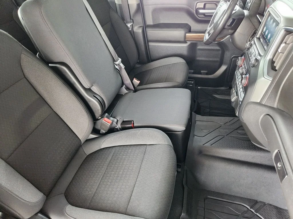 Used 2021 Silver Chevrolet LT image 14