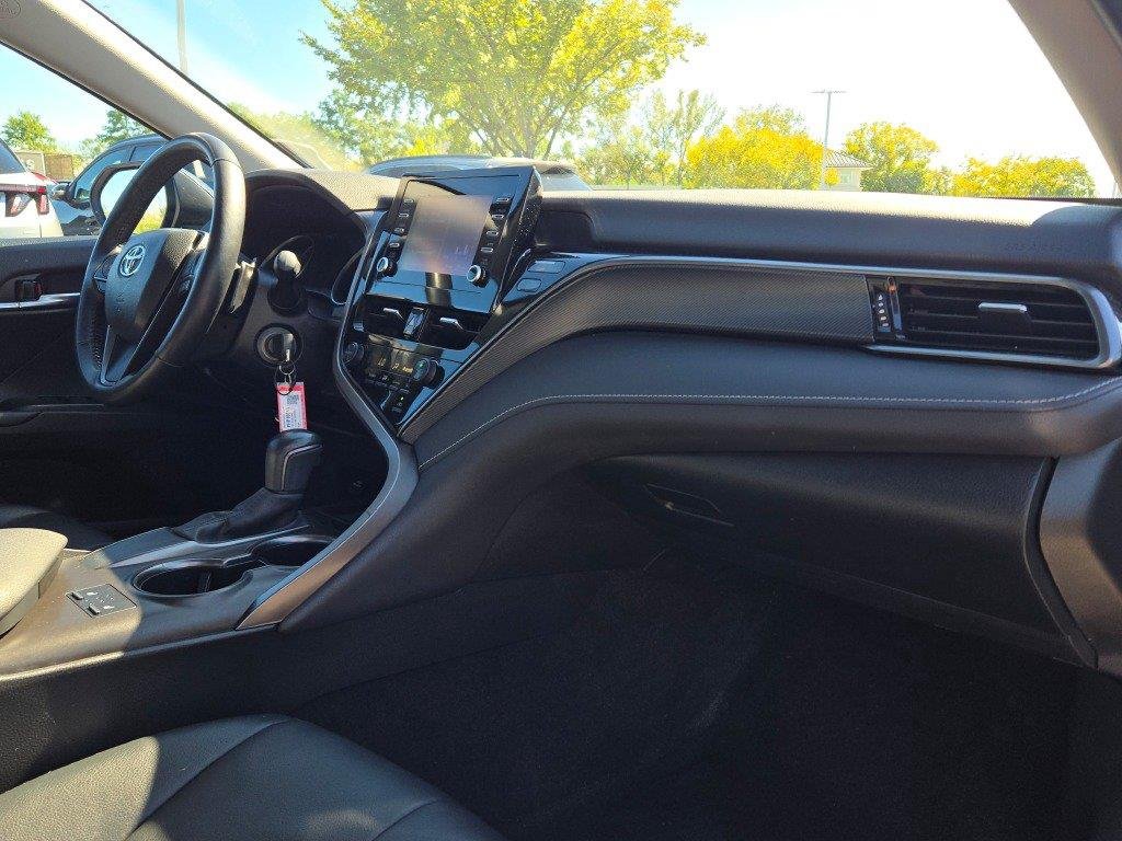 Used 2024 Midnight Black Metallic Toyota SE image 5