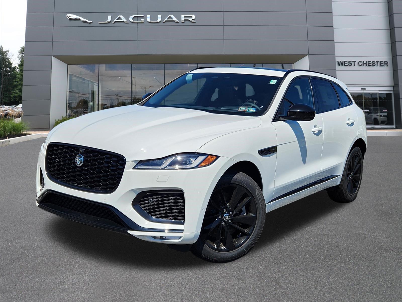 2026 Jaguar F-PACE P400 R-Dynamic S's photo