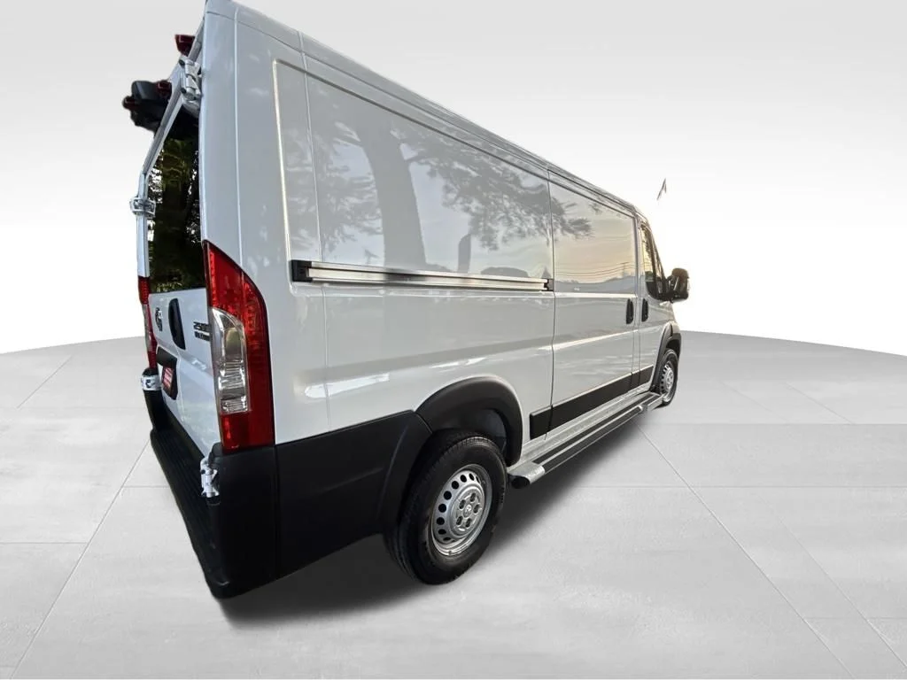 Used 2025 White Ram Base image 7