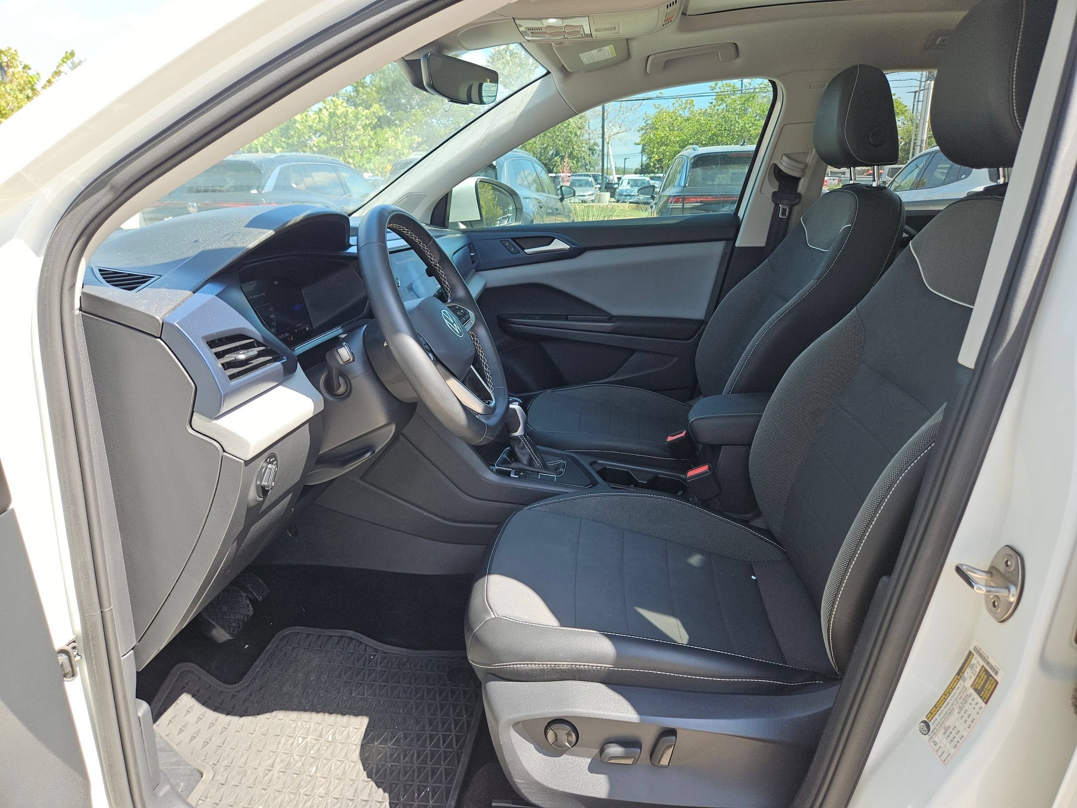 Certified Used 2023 Pure White Volkswagen SE image 10