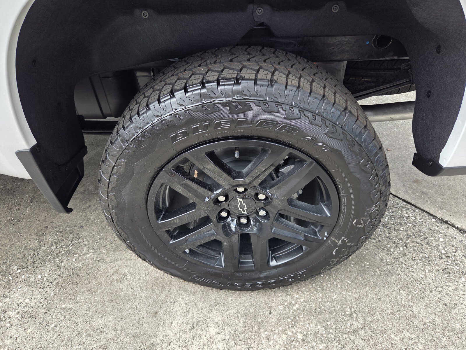 New 2026 Summit White Chevrolet LT Trail Boss image 19