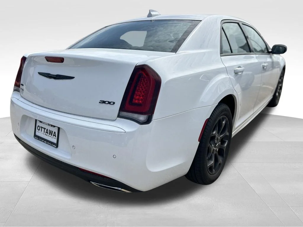 Used 2023 White Chrysler Touring image 58