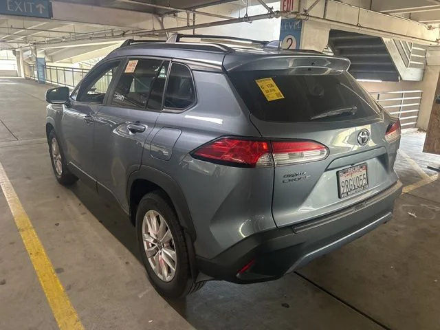 Used 2024  Toyota LE image 3