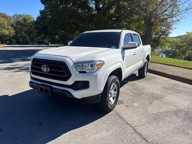 Used 2022 White Toyota SR image 3