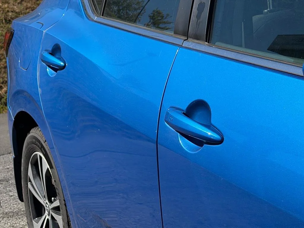 Used 2022 Blue Nissan SV image 10