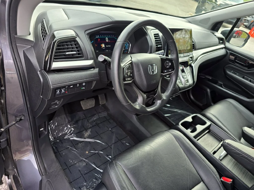 Used 2023 Gray Honda Touring image 29